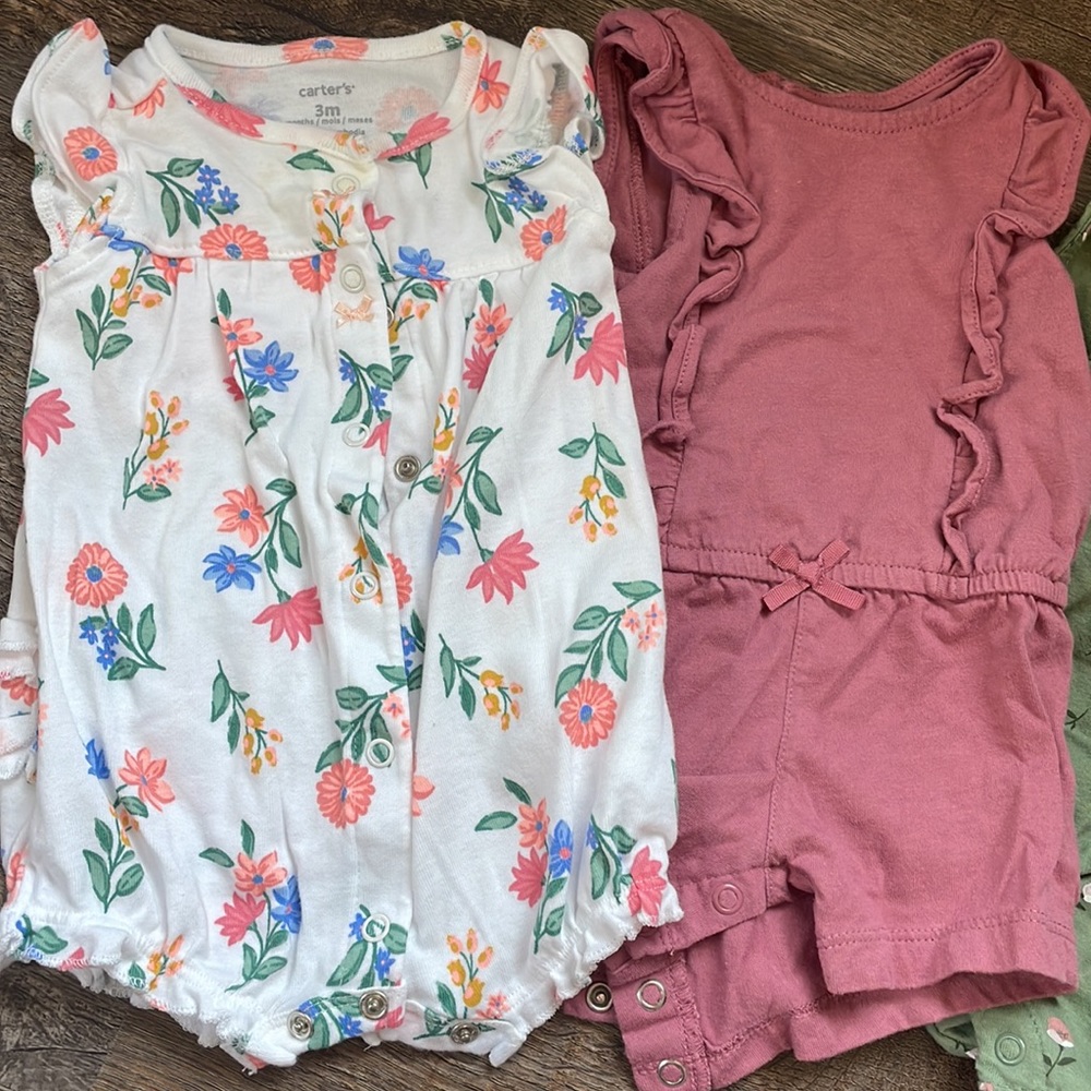 Carters Rompers - Picture 3 of 3